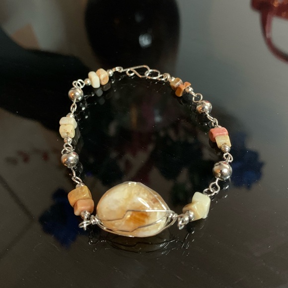 Stone chip bracelet🤎 - Picture 2 of 7